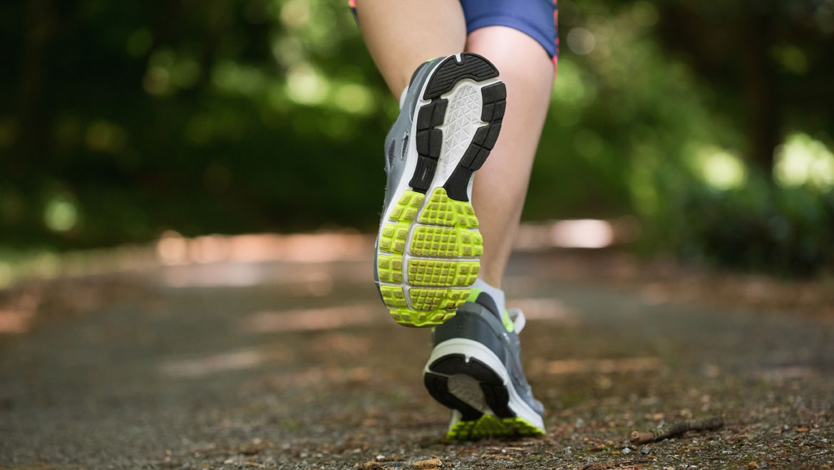 Jogging shoes