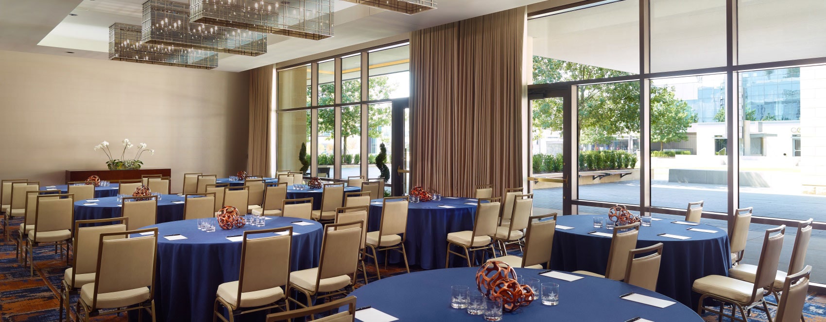 Crescent Meeting Room