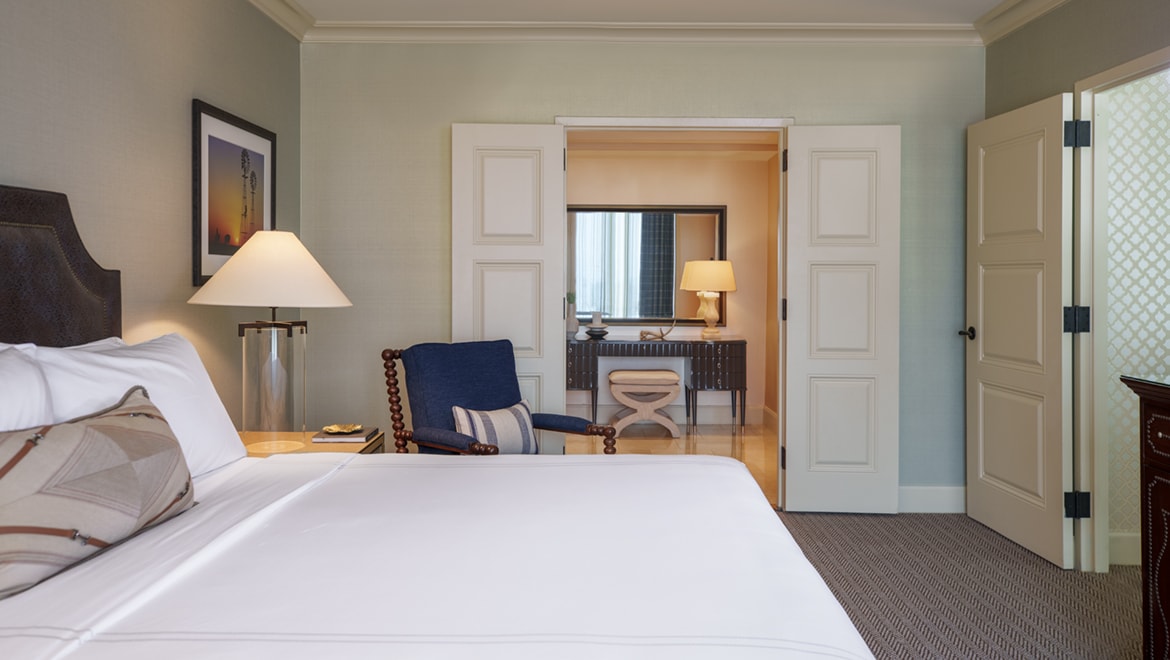 Omni Suite Living Room