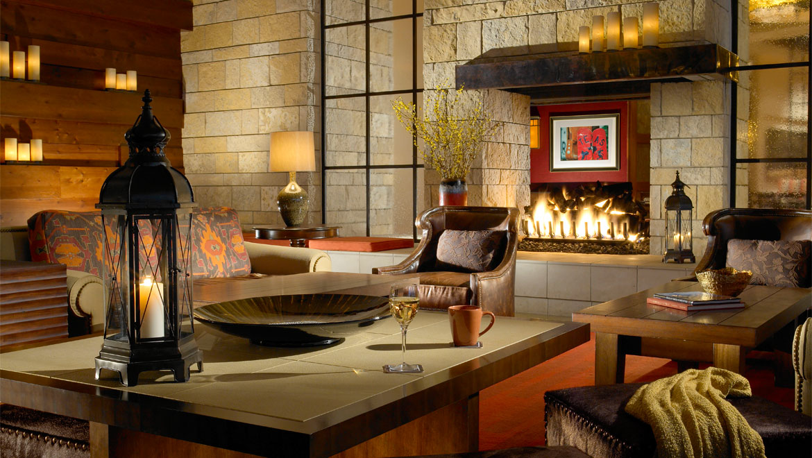 Lobby seating at Fort Worth hotel 