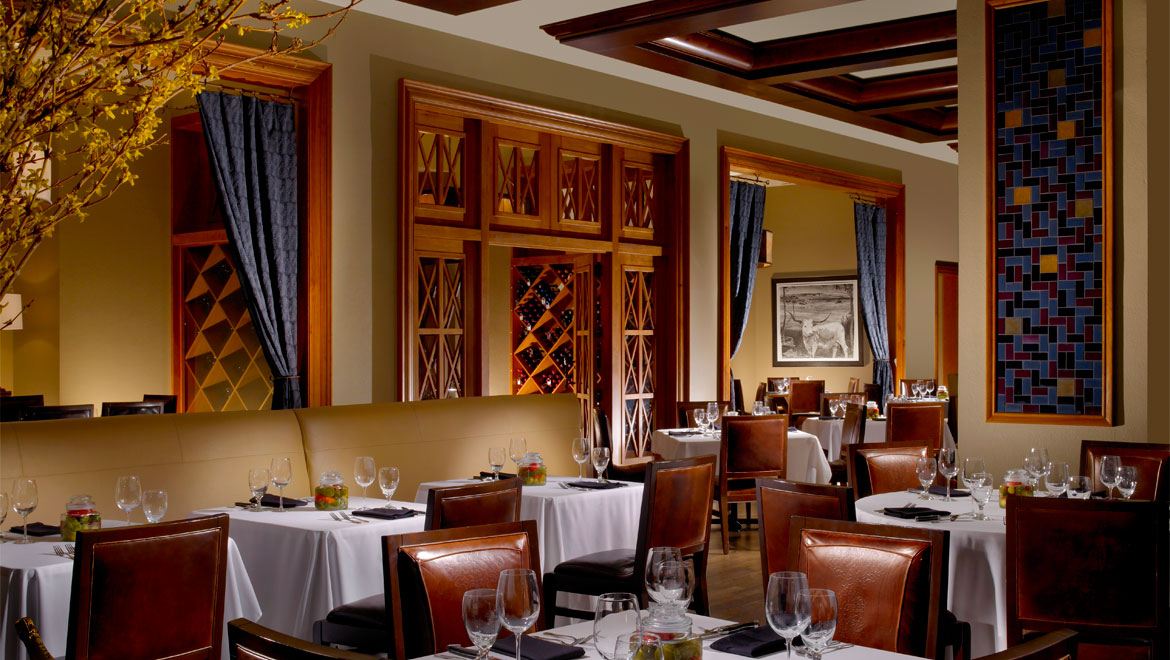 Bob's Steak & Chop House dining area in Fort Worth 