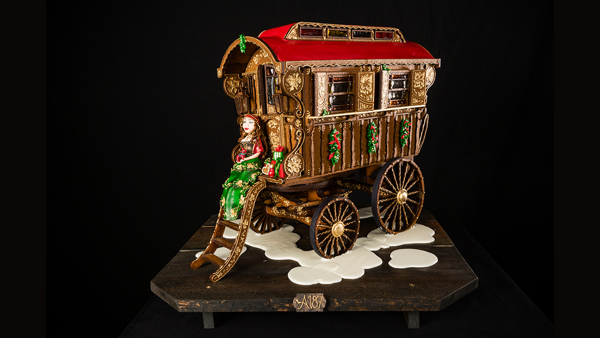 Ginger bread Adult 3rd Place Winners, Larry and Julia Vorpahl