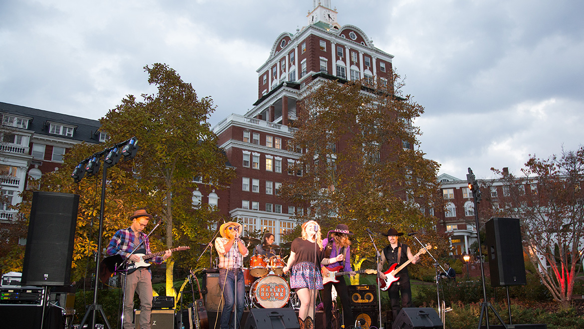 Harley Boone Concert