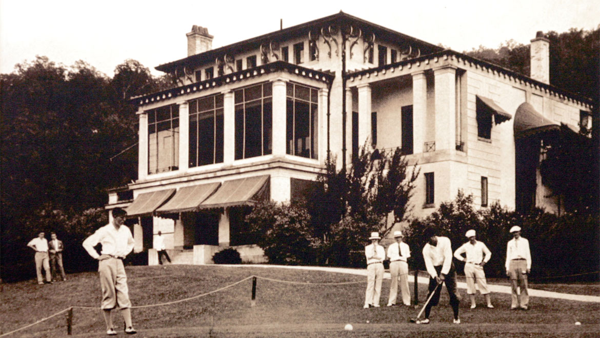 Cascades clubhouse in Hot Springs