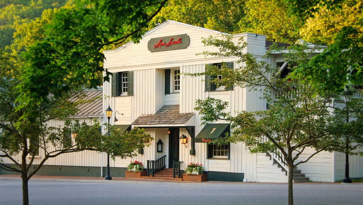 Sam Snead's Tavern