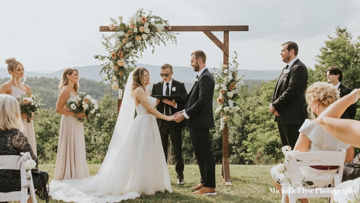 Bride and Groom saying vows.