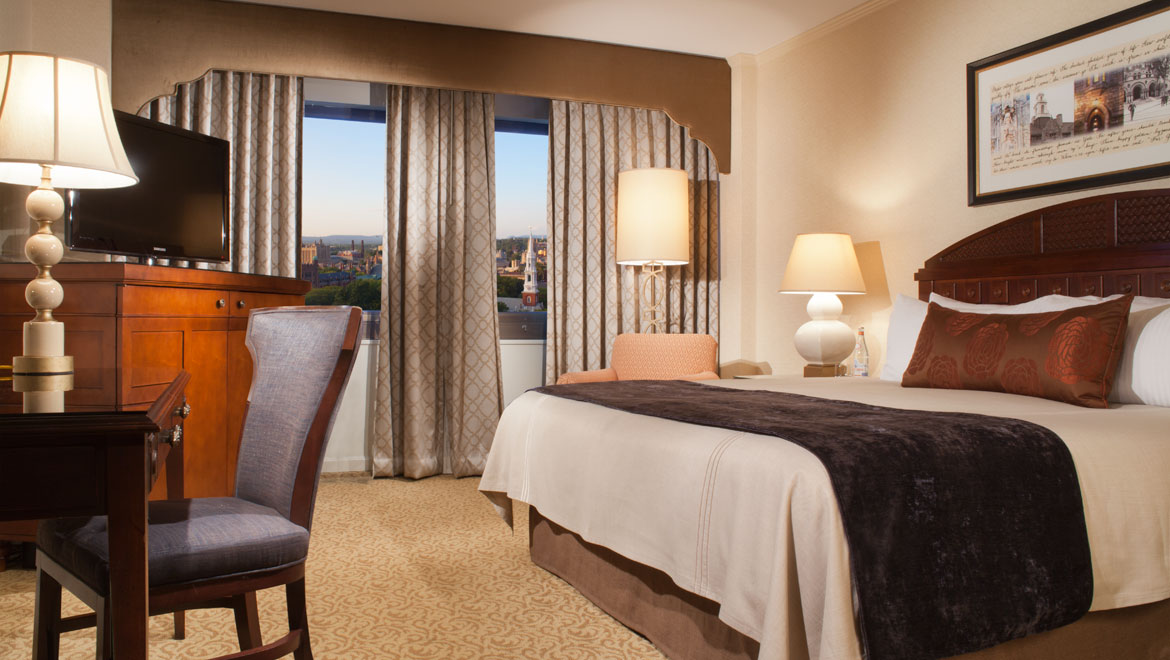 deluxe guest room