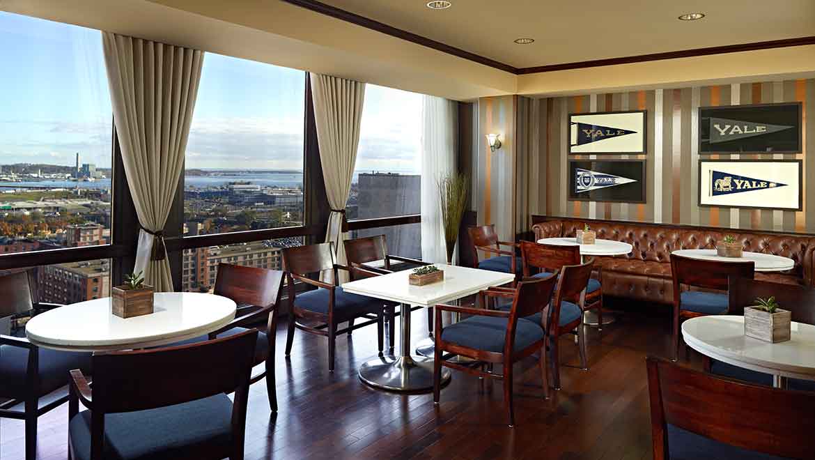 Omni New Haven Hotel at Yale lounge