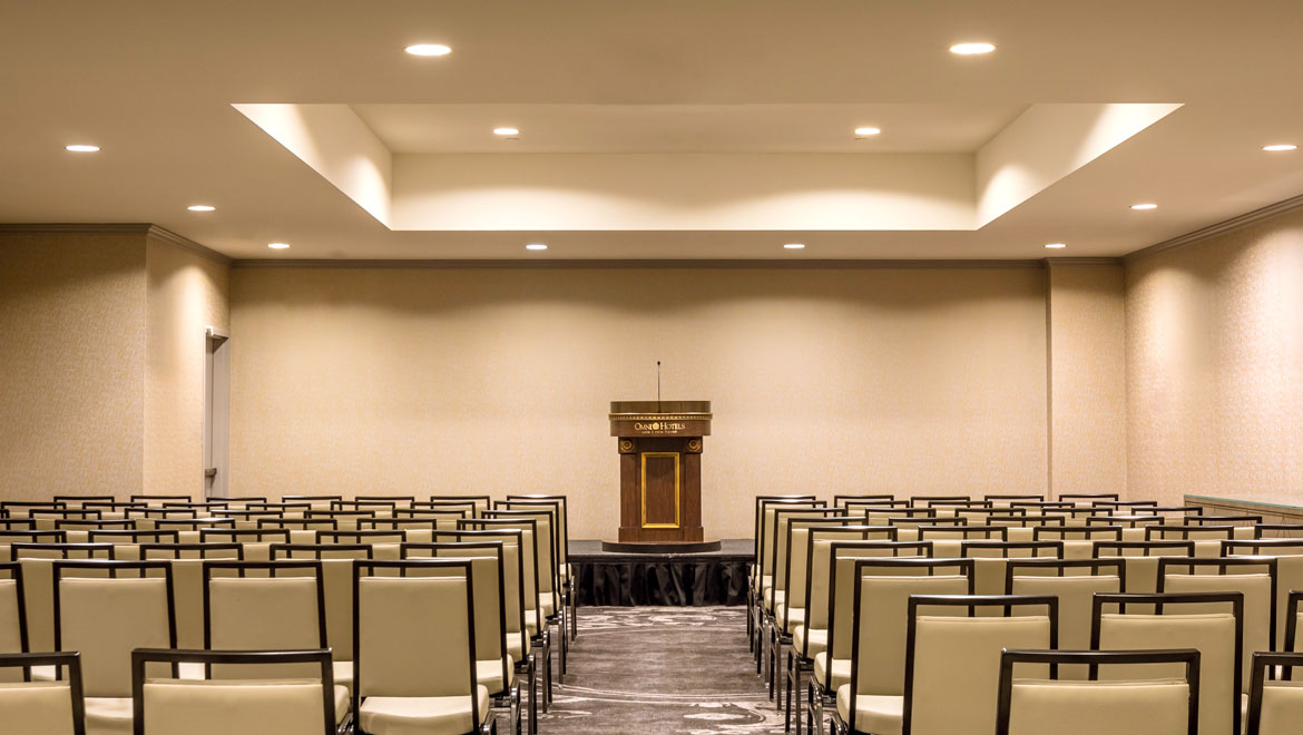 Omni New Haven Hotel at Yale college room