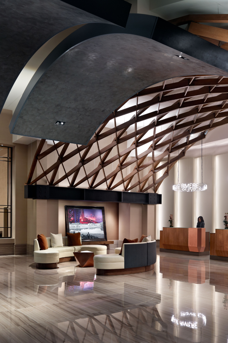 Omni Louisville Hotel lobby