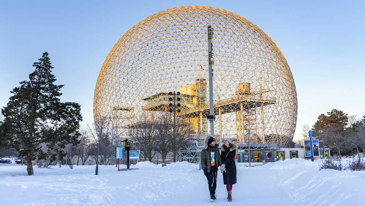 Couple walking in the city