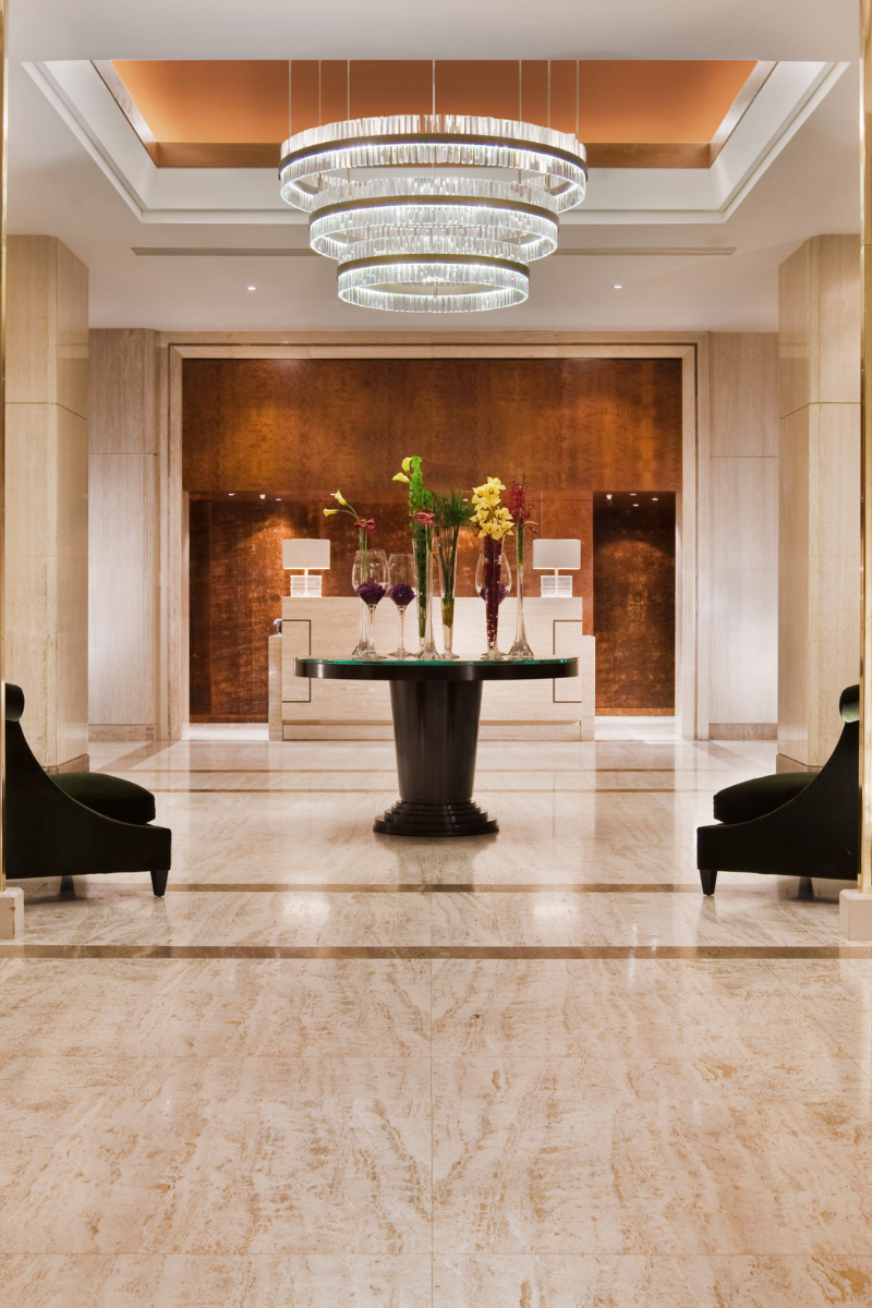 Hotel Omni Mont-Royal lobby