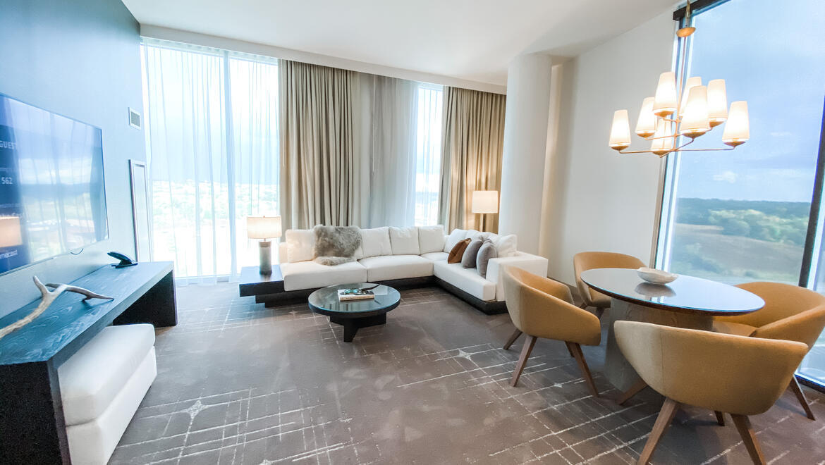 Omni Viking Lakes suite living room.