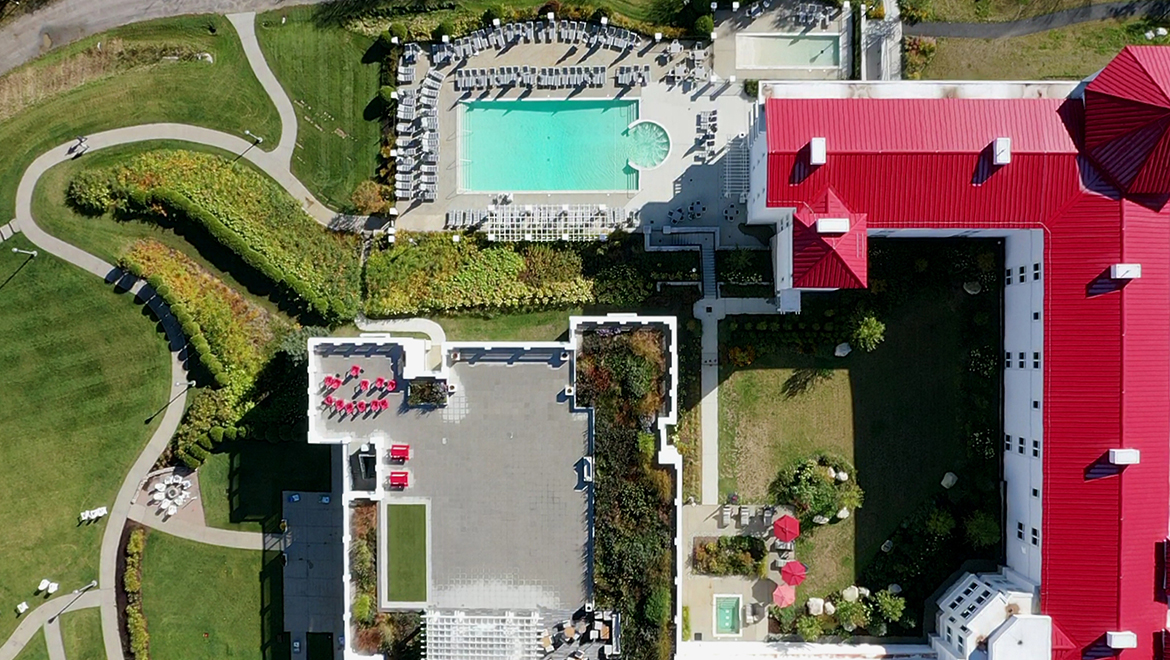  Aerial view of hotel