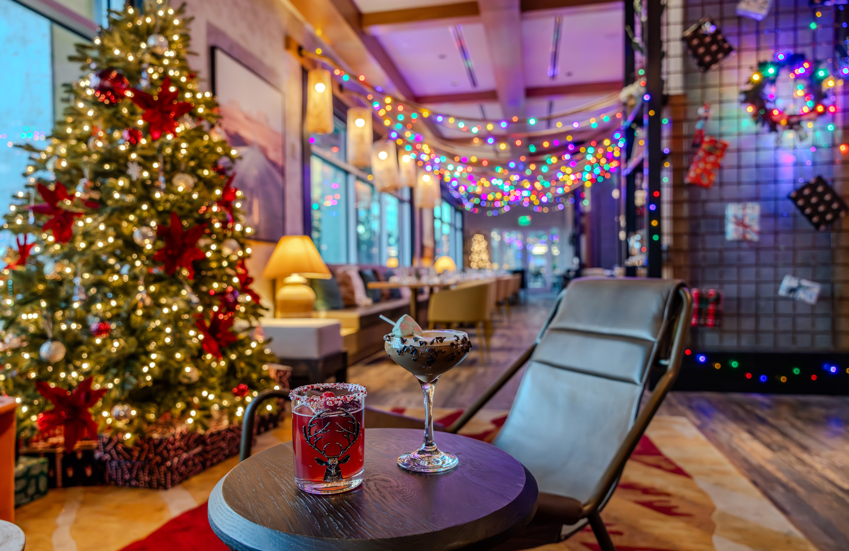 restaurant holiday decoration 