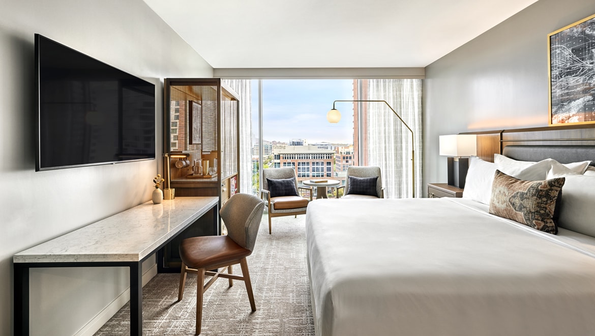 King Guest Room - Omni Tempe Hotel at ASU