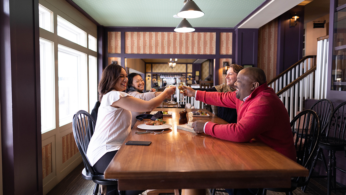 Frontier Tavern - Omni Bedford springs 