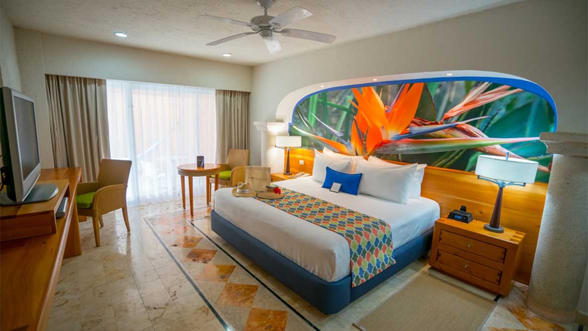 Deluxe King Room