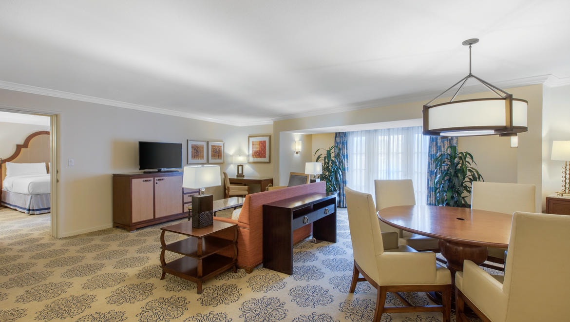 Plaza Suite