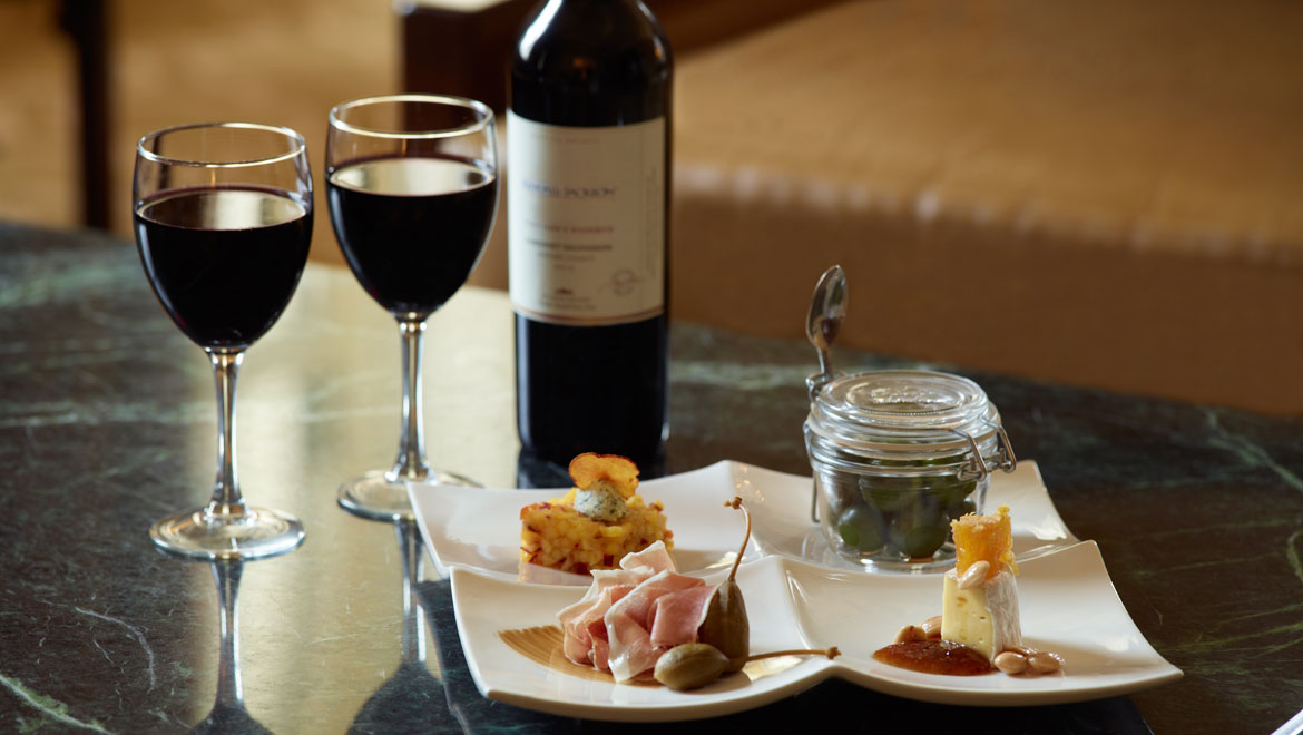 Cheese plate and wine