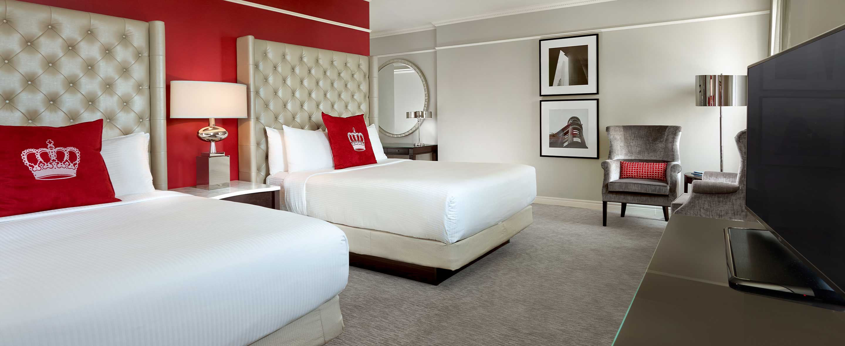 Guest room with two queen beds